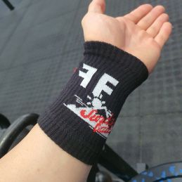 performe wristband