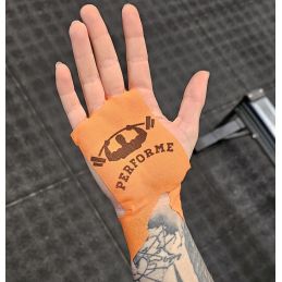 performe tape grips hand